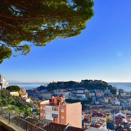 Aesthetic Riverview Apartment In Historical Lisboa Extérieur photo