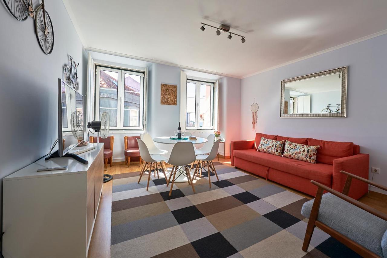 Aesthetic Riverview Apartment In Historical Lisboa Extérieur photo