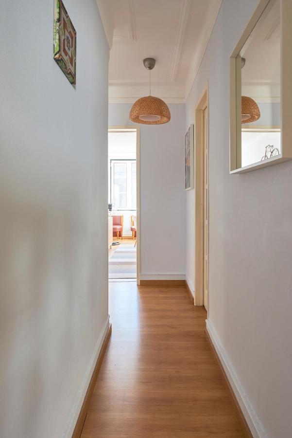 Aesthetic Riverview Apartment In Historical Lisboa Extérieur photo