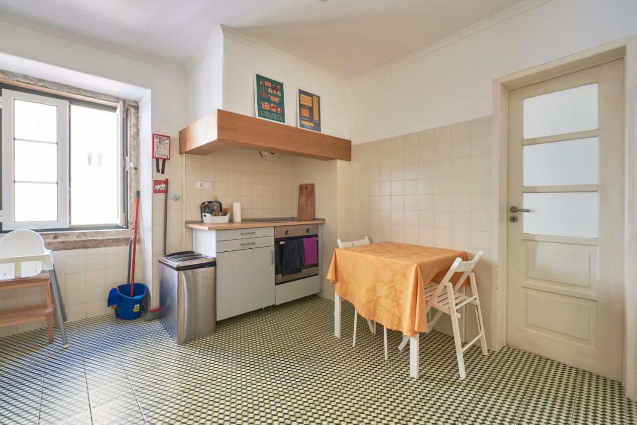 Aesthetic Riverview Apartment In Historical Lisboa Extérieur photo