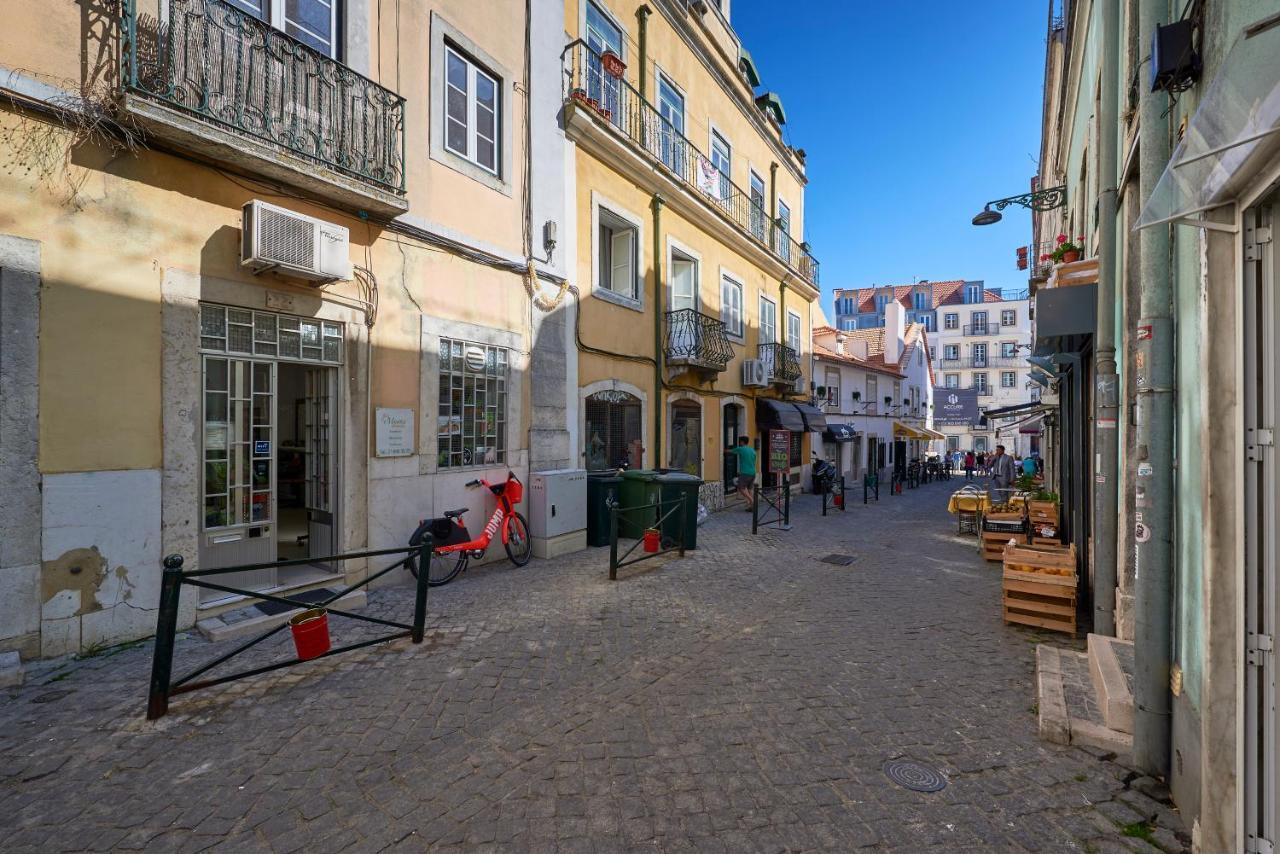 Aesthetic Riverview Apartment In Historical Lisboa Extérieur photo